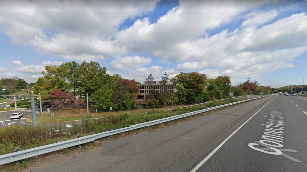 More Photos Of 1120 Boston Post Rd, Darien Office For Lease