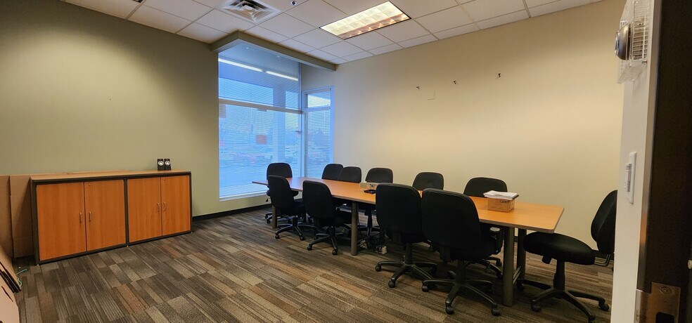 More Photos Of 1010 O'Neill Hwy, Dunmore Storefront For Lease