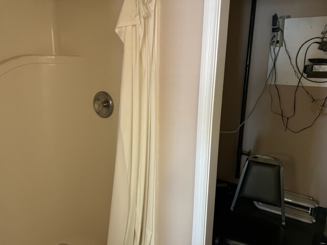 More Photos Of 840 S Martin Luther King Jr Blvd, Hamilton Warehouse For Lease