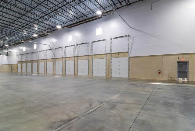 More Photos Of Cleveland Pky, Cleveland Unknown For Lease