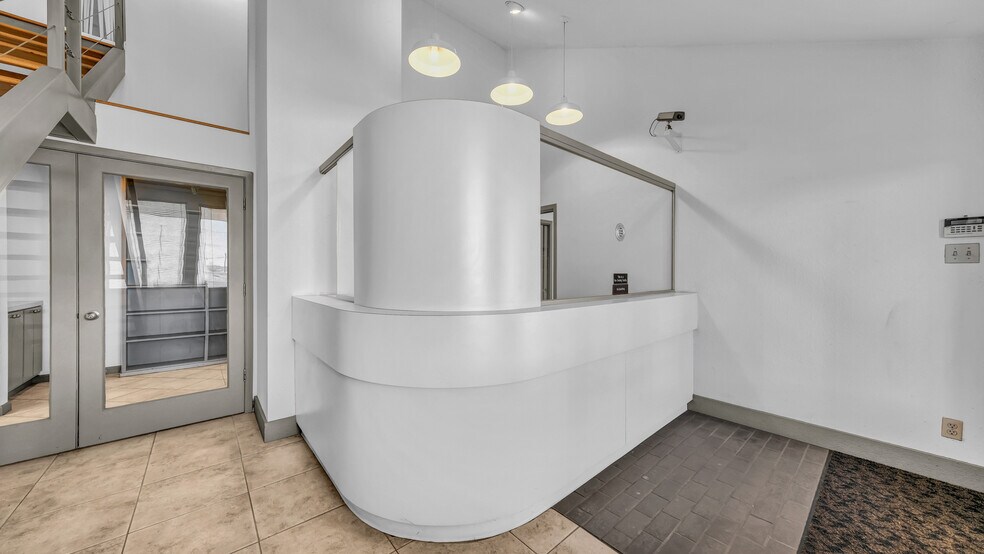 More Photos Of 5450 E Loop 820 S, Fort Worth Office For Sale