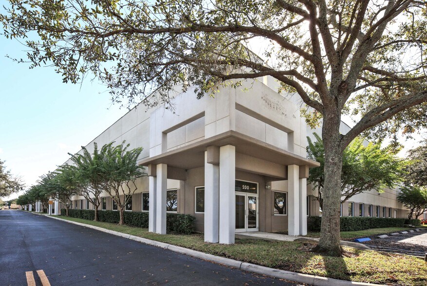 More Photos Of 6535 Nova Dr, Davie Unknown For Lease