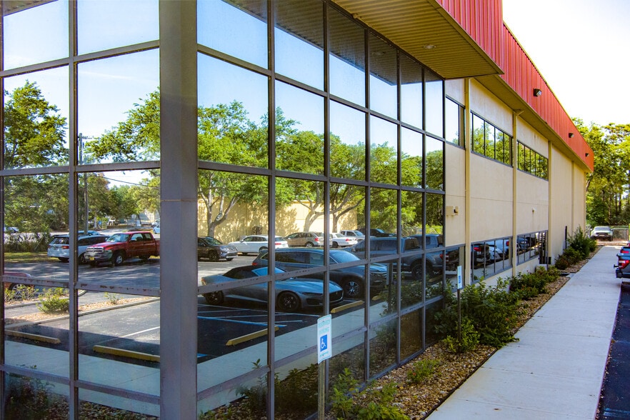 More Photos Of 2725 Center Pl, Melbourne Research And Development For Sale