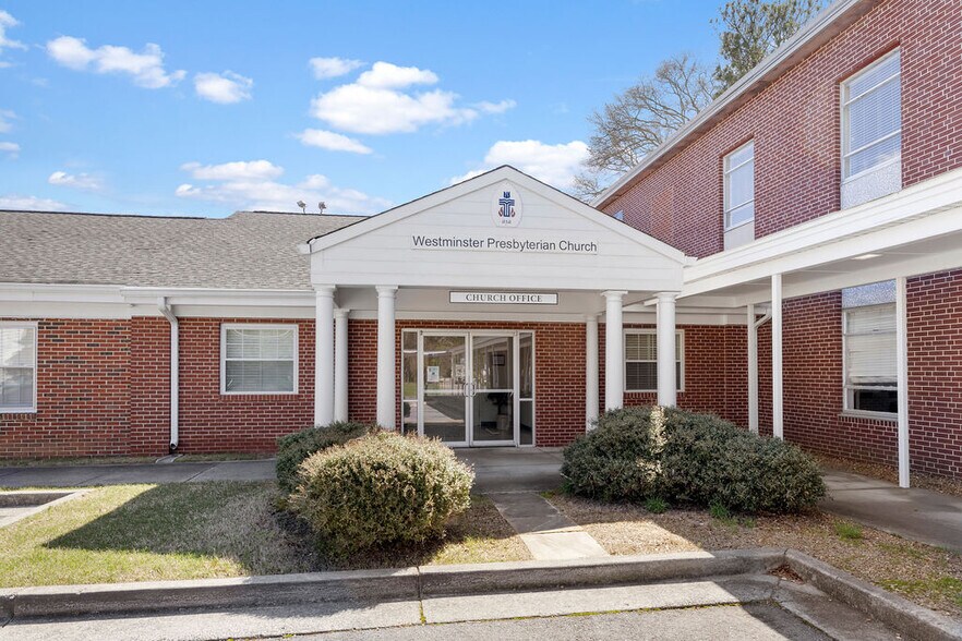 More Photos Of 1941 Shorter Ave SW, Rome Religious Facility For Lease