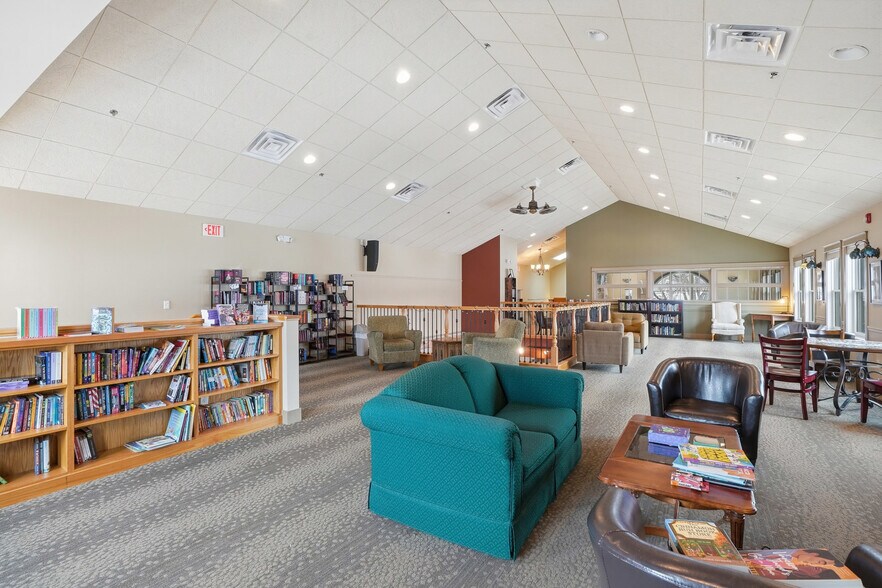 More Photos Of 116 W Main St, West Branch General Retail For Sale