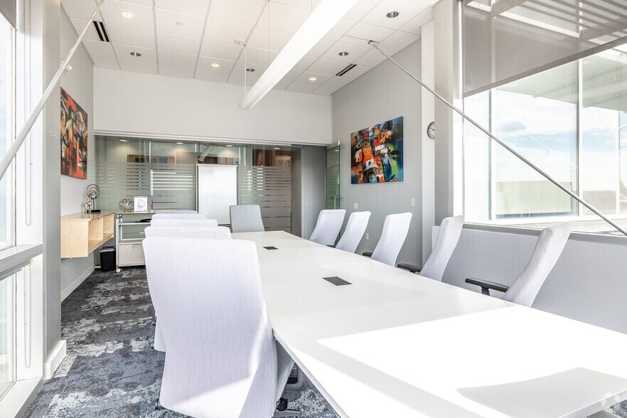 More Photos Of 5550 Wild Rose Ln, West Des Moines Coworking Space