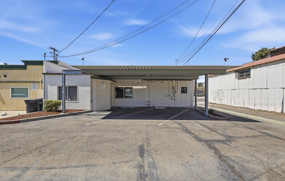 More Photos Of 306 N Willis St, Visalia Office For Sale