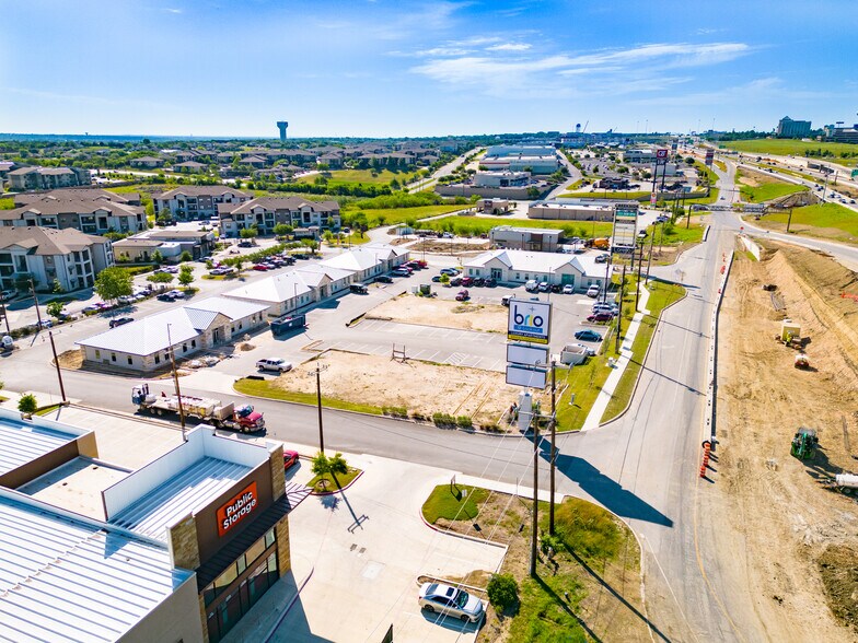 More Photos Of 7323 N Loop 1604 E, San Antonio Office For Sale