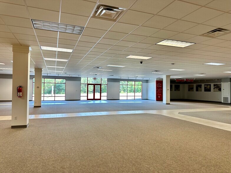 More Photos Of 1150 South Blvd, Brewton Freestanding For Sale