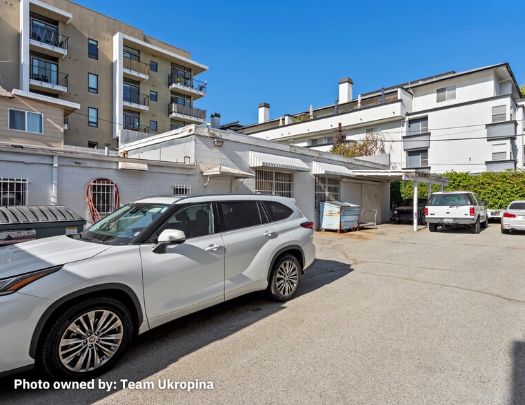 More Photos Of 731 E Walnut St, Pasadena Storefront Retail Office For Sale