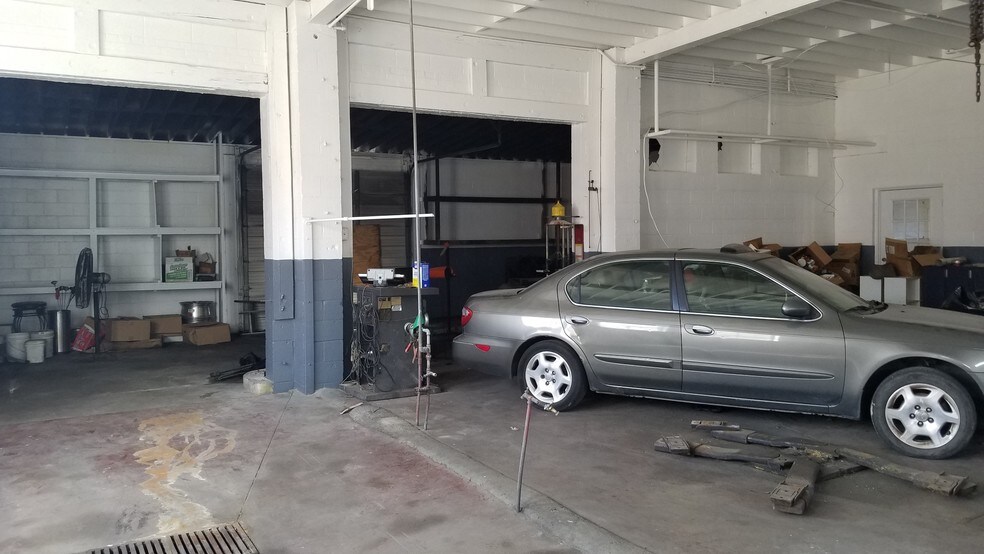 418 N Queen St, Kinston, NC 28501 Auto Repair For Sale