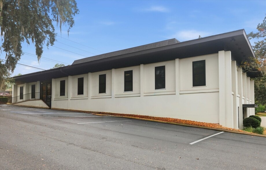 More Photos Of 150 John Knox Rd, Tallahassee Office For Lease