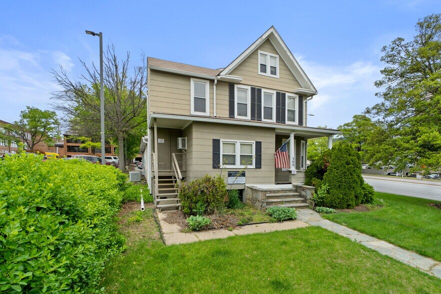 More Photos Of 300 Allegheny Ave, Towson Office For Sale