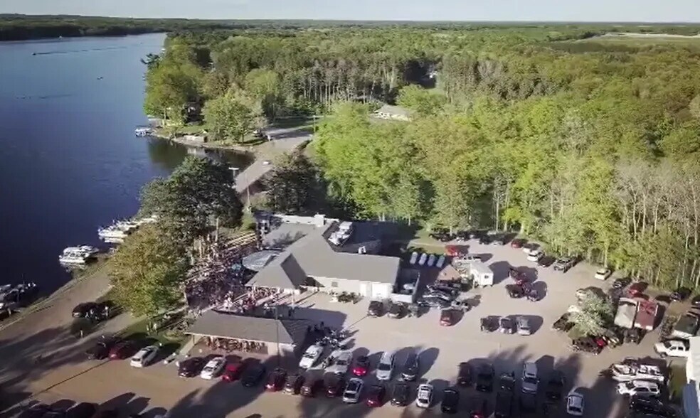 More Photos Of 1259 Anchor Landing Dr, Wisconsin Rapids Restaurant For Sale