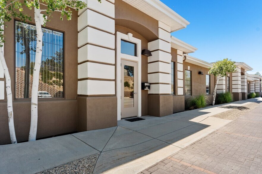 More Photos Of 804 Ainsworth Dr, Prescott Medical For Lease