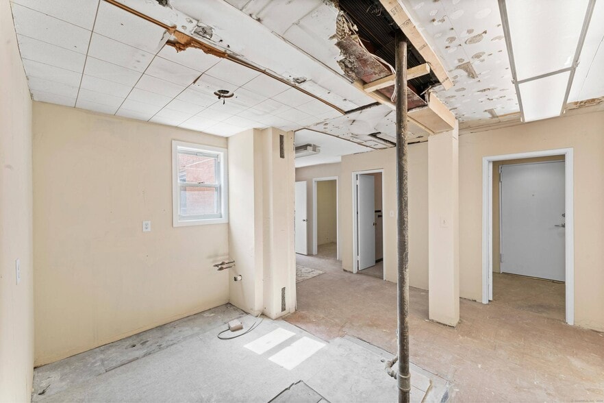 More Photos Of 700 Summer St, Stamford Office Residential For Sale