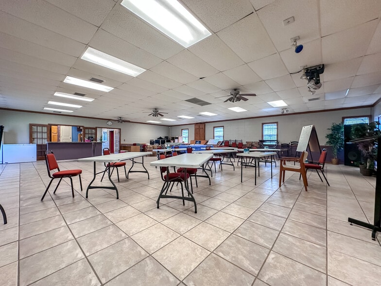 More Photos Of 2833 W Main St, Jenks Religious Facility For Sale