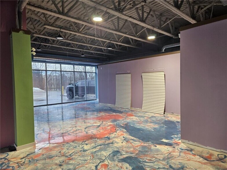 More Photos Of 454 Hespeler Rd, Cambridge General Retail For Sale