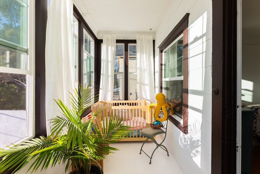 More Photos Of 534 Casanova St, Los Angeles Apartments For Sale