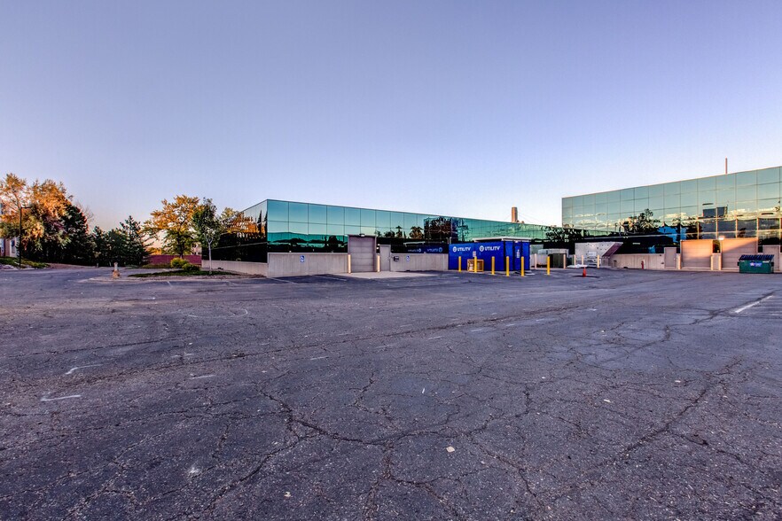 More Photos Of 373 Inverness Pkwy, Englewood Office For Lease