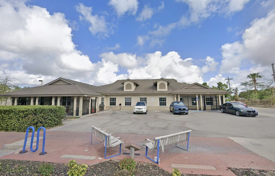 Primary Photo Of 602 W Main St, Immokalee Freestanding For Sale