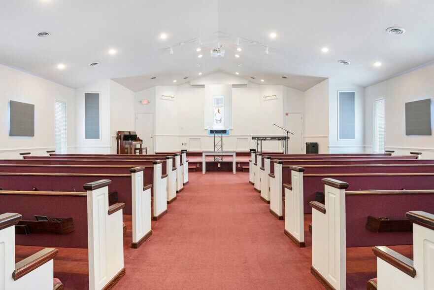 More Photos Of 5408 Tryon Rd, Raleigh Religious Facility For Sale