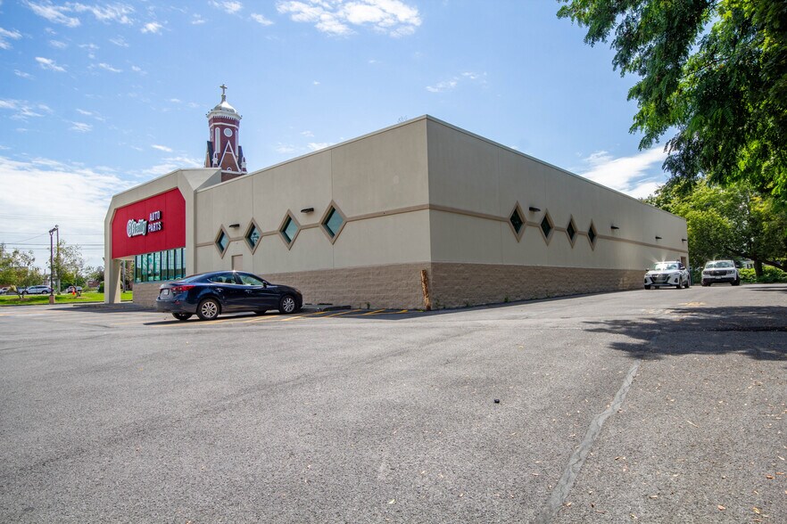 More Photos Of 301 Arsenal St, Watertown Freestanding For Sale