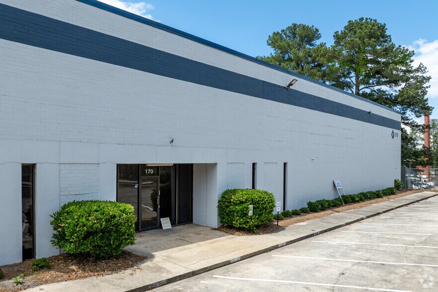 More Photos Of 170 Selig Dr SW, Atlanta Warehouse For Lease