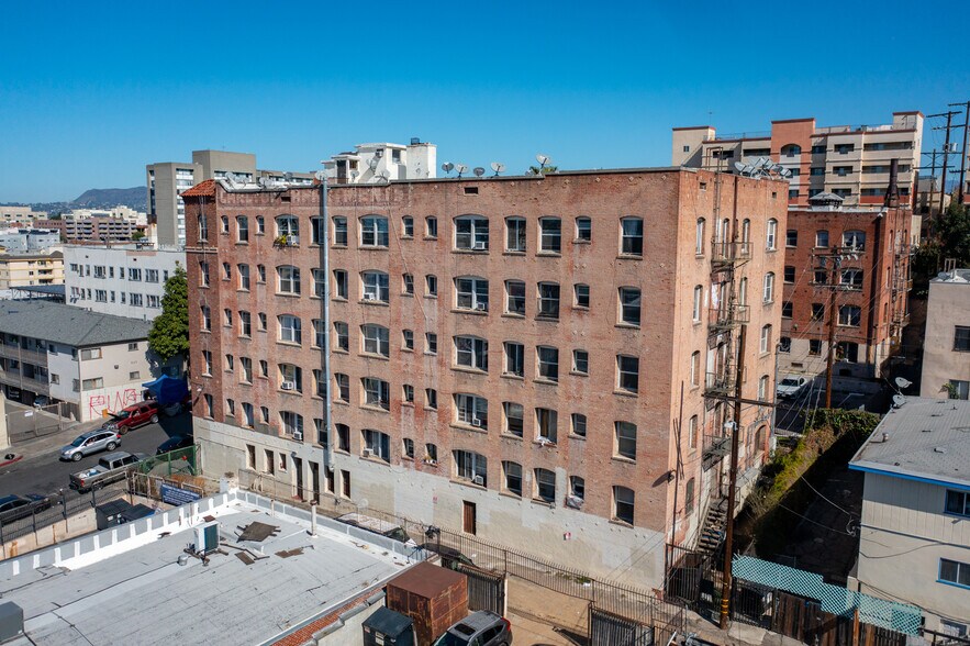 More Photos Of 526 Union Dr, Los Angeles Apartments For Sale