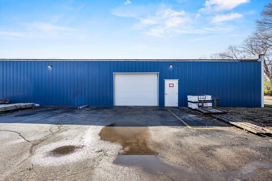 More Photos Of 2104 International Ln, Madison Light Distribution For Sale