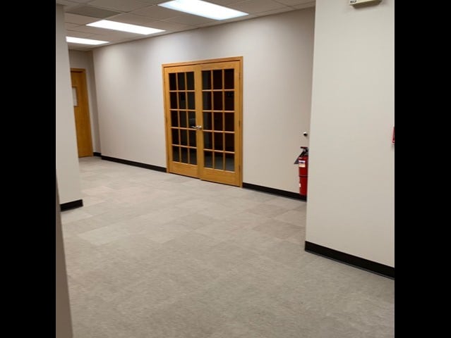 More Photos Of 350-370 Lexington Dr, Buffalo Grove Flex For Lease