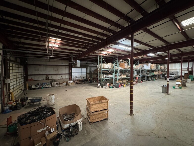 More Photos Of 1811 N Topping Ave, Kansas City Warehouse For Sale