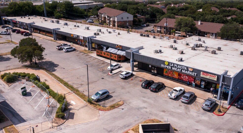 More Photos Of 900 E Braker Ln, Austin Storefront For Sale