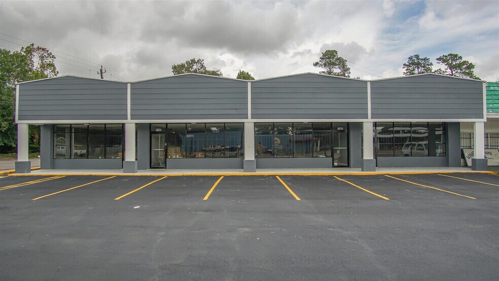 More Photos Of 7103-7109 Langley Rd, Houston Storefront For Sale