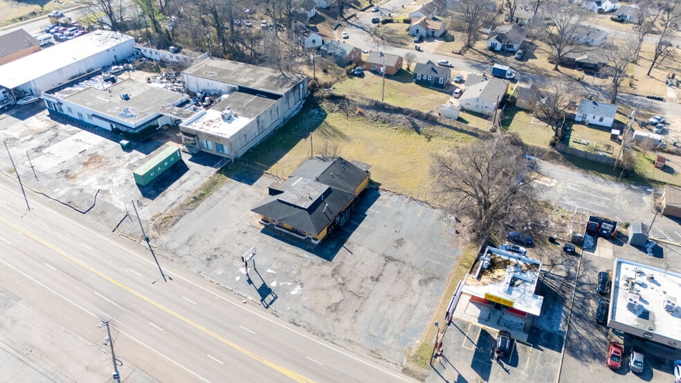 More Photos Of 2291 Elvis Presley Blvd, Memphis Freestanding For Sale