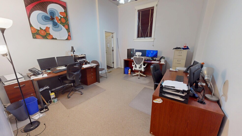 More Photos Of 1368 McCausland Ave, Saint Louis Office For Sale