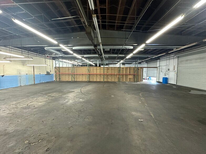 More Photos Of 6430 Roland St, Buena Park Warehouse For Sale
