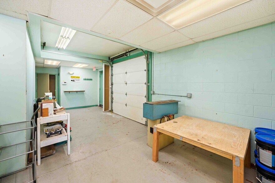 More Photos Of 191 2nd Ave, Warwick Warehouse For Sale