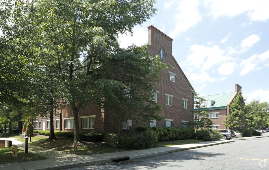 More Photos Of 222 Schanck Rd, Freehold Medical For Lease