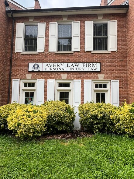 More Photos Of 10525 Braddock Rd, Fairfax Medical For Sale