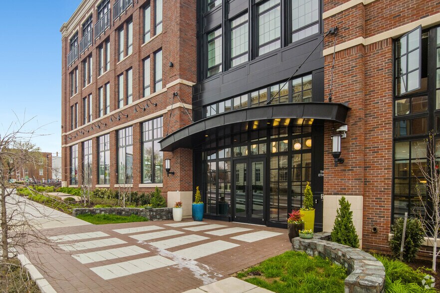 More Photos Of 1900 C St SE, Washington Apartments For Lease