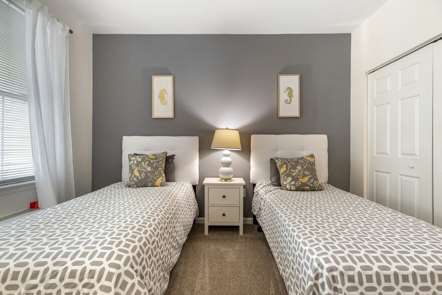 More Photos Of 50 Chelsea Ave, Long Branch Apartments For Lease
