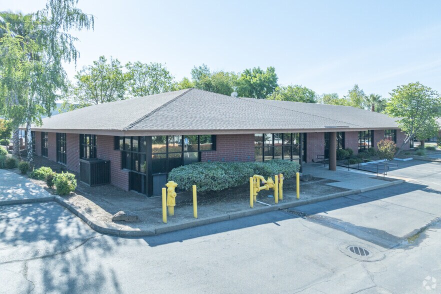 More Photos Of 7803 Madison Ave, Citrus Heights Office For Lease