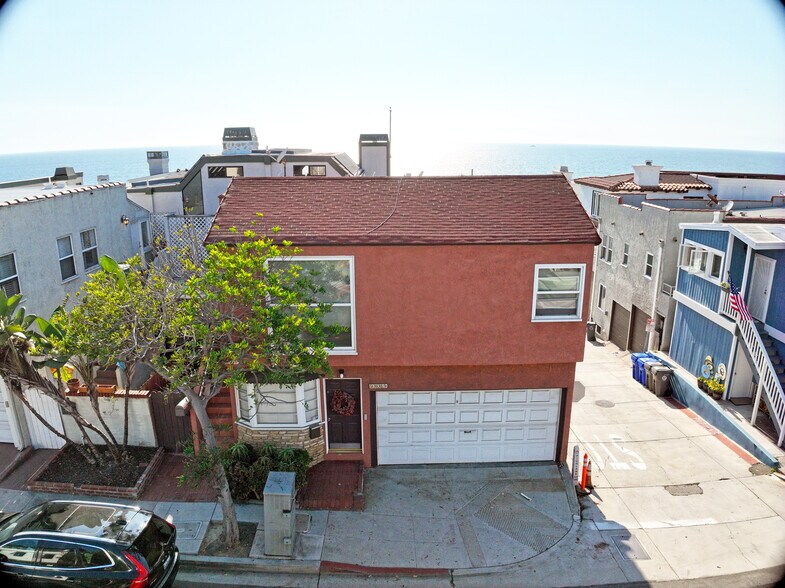 More Photos Of 2007 Highland Ave, Manhattan Beach Apartments For Sale