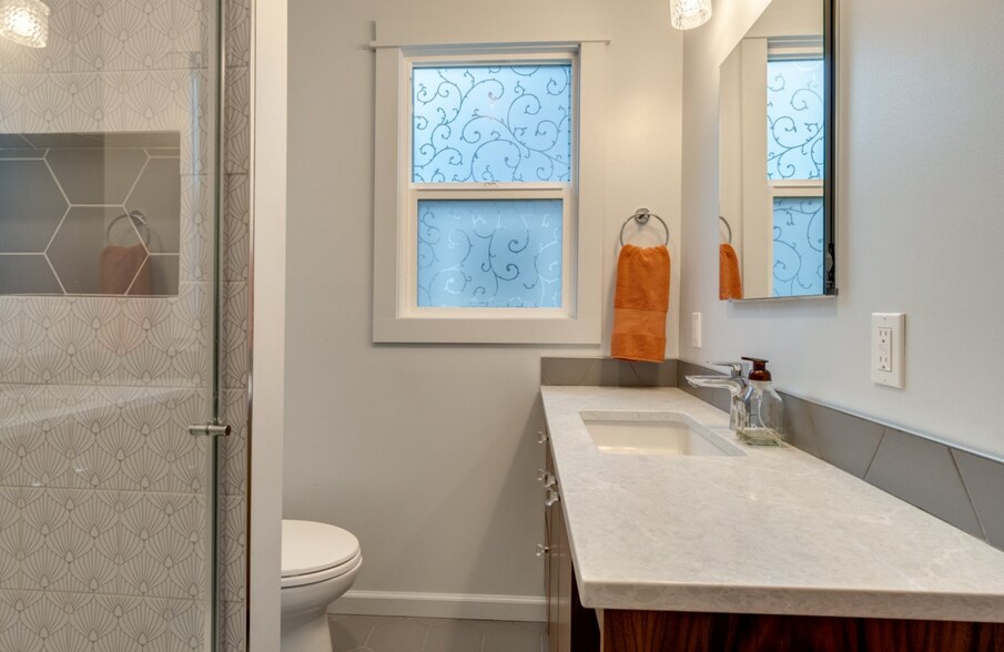 More Photos Of 1614 N Church St, Portland Apartments For Sale