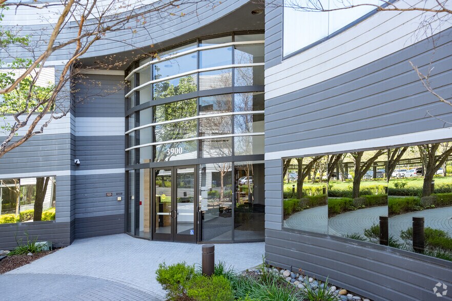 More Photos Of 3900 Civic Center Dr, San Rafael Unknown For Lease