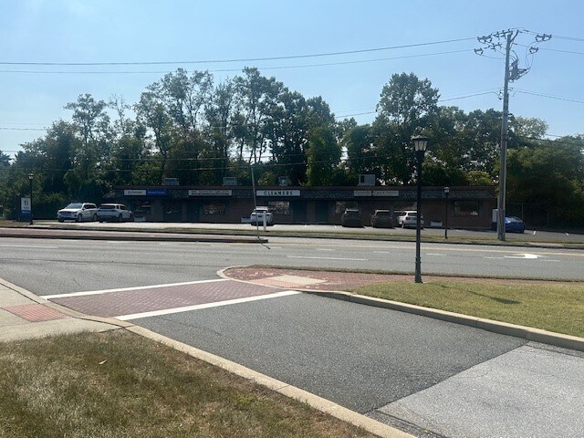 More Photos Of 3920 Kennett Pike, Wilmington Storefront For Lease