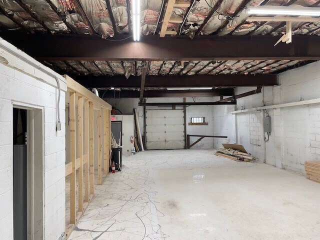 More Photos Of 22813 Dequindre Rd, Hazel Park Warehouse For Sale