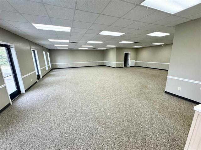 More Photos Of 301 Lake Dr, Ripley Office For Sale