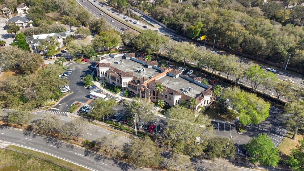 More Photos Of 260 Lookout Pl, Maitland Medical For Sale